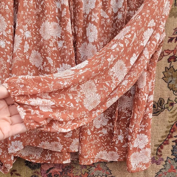 Rust Floral Boho Blouse | Smocked Neck Tie Front | Flowy Sleeves | M - Picture 7 of 8